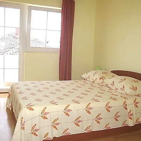 Apartment Burmeta
