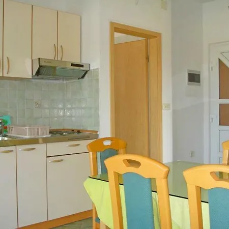Burmeta Apartment